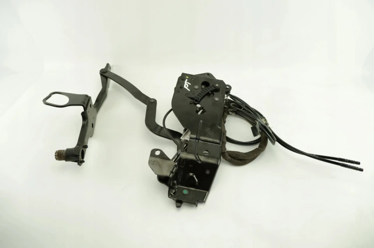 MECHANIZM PODNOSZENIA DACHU KOMPLET BMW E88 2.0 D