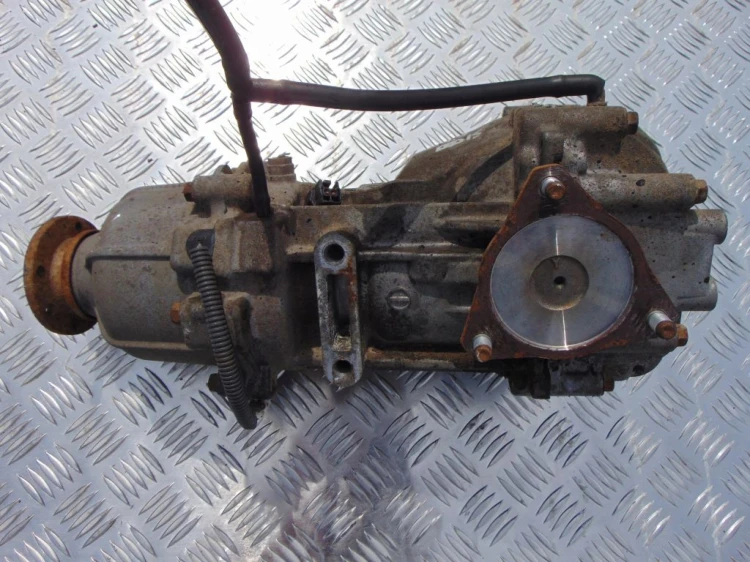 DYFERENCJAŁ MOST TYŁ FIAT SEDICI