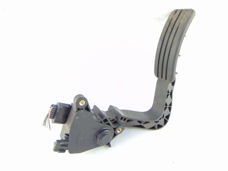 PEDAŁ GAZU POTENCJOMETR RENAULT MEGANE III (2008-2013) 1.9 DCI 180100009R