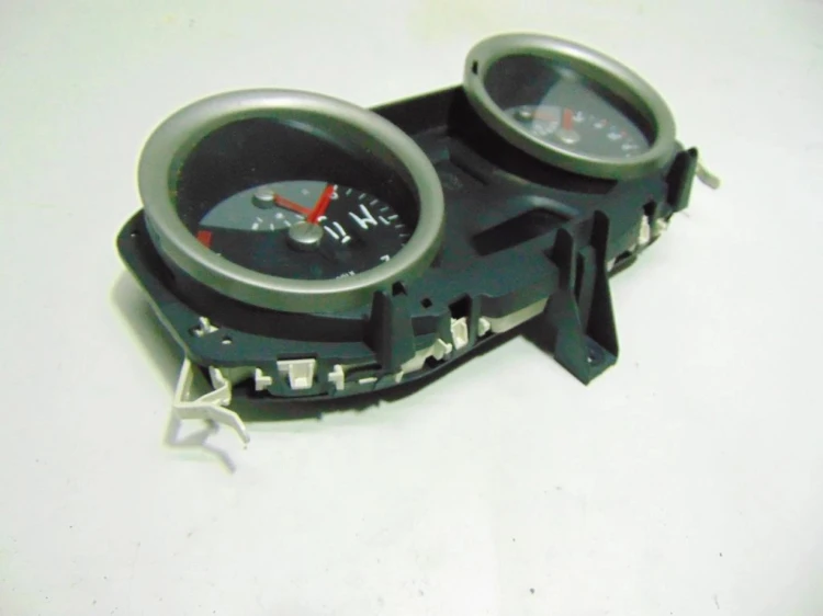 LICZNIK RENAULT MEGANE II (2002-2005) 1.9 DCI 8200399695