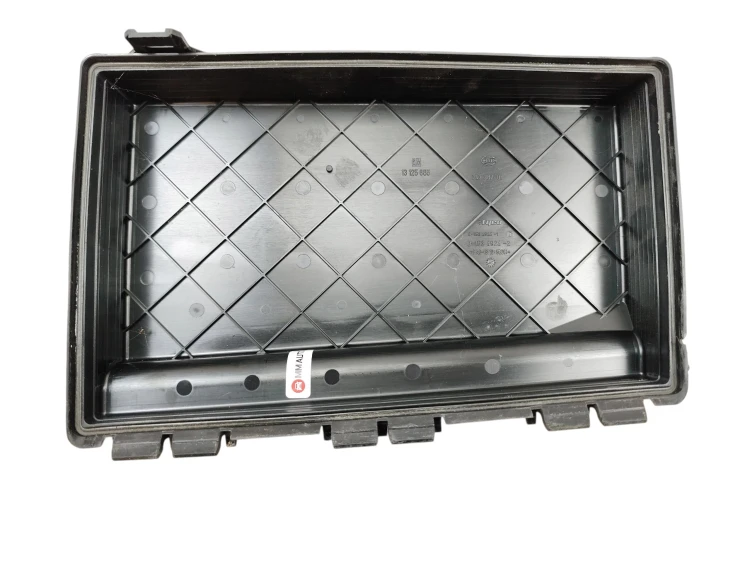 SKRZYNKA BEZPIECZNIKÓW OPEL ASTRA H LIFT (2006-2014) 1.9 CDTI 100KM 1320675