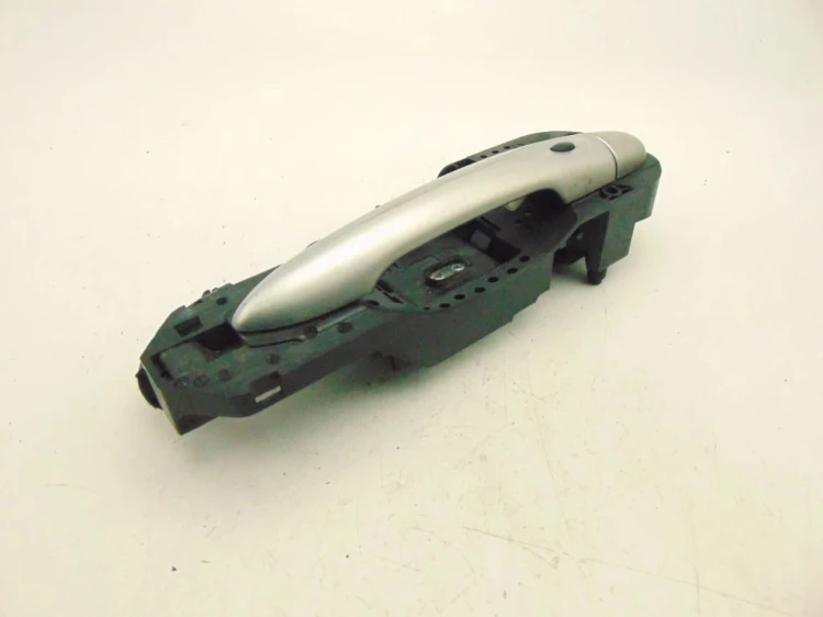 KLAMKA ZEWNĘTRZNA PRAWY PRZÓD RENAULT MEGANE III (2008-2013) 1.9 DCI