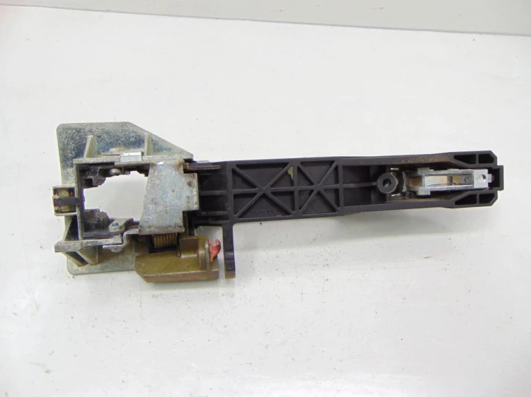 KLAMKA ZEWNĘTRZNA PRAWY PRZÓD SUBARU B9 Tribeca (2005-2006) 3.0L Boxer