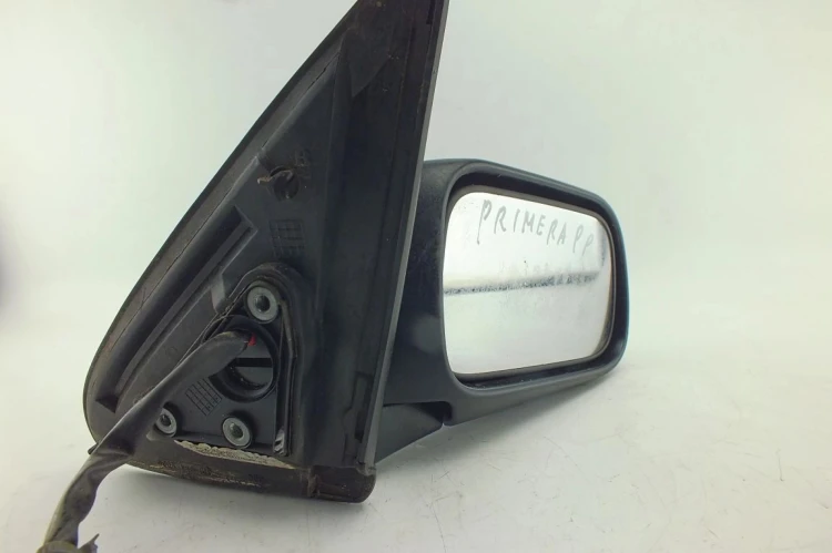 LUSTERKO PRAWE NISSAN PRIMERA P11 1.8