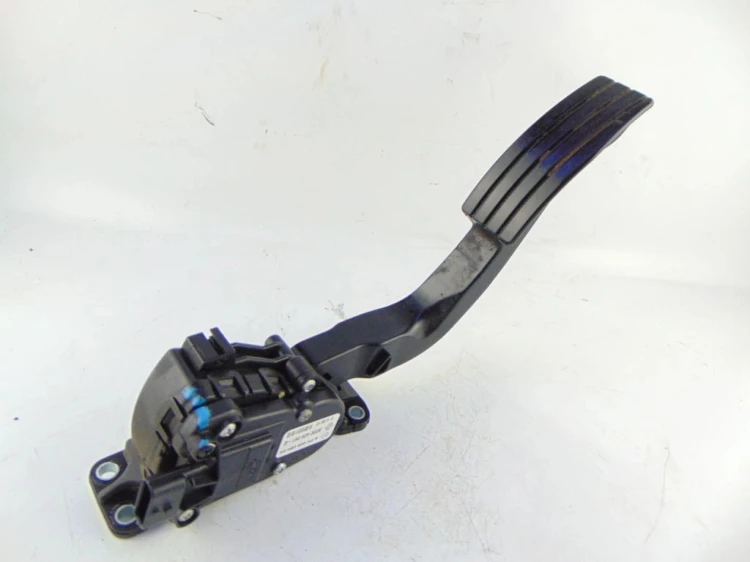 PEDAŁ GAZU POTENCJOMETR RENAULT TWINGO II (2007-2012) 1.2 16V