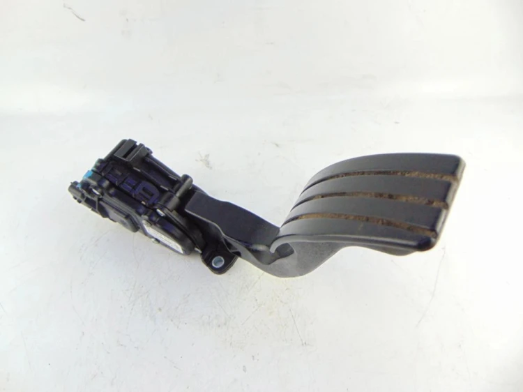 PEDAŁ GAZU POTENCJOMETR RENAULT TWINGO II (2007-2012) 1.2 16V