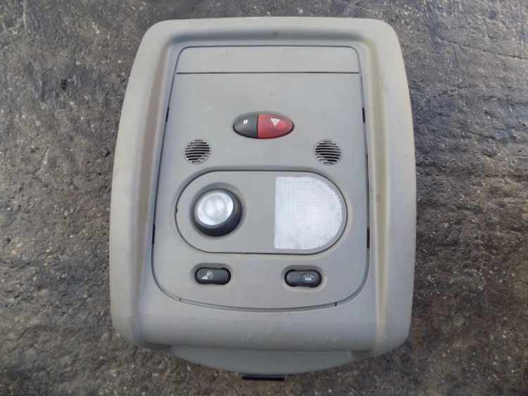 LAMPKA PODSUFITKI SCHOWEK OPEL MOVANO II (10-