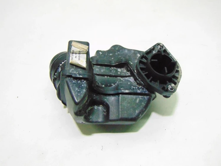 RURA DOLOT POWIETRZA VOLKSWAGEN GOLF VII 05E129656
