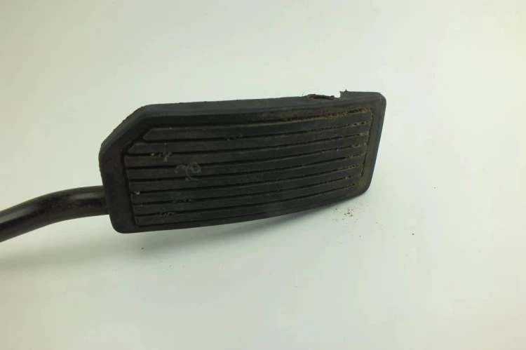 PEDAŁ GAZU POTENCJOMETR NISSAN PRIMERA P12 1.8 16V 18002AU410