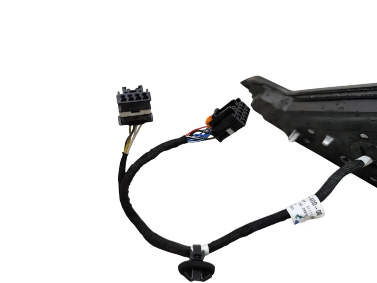 LUSTERKO PRAWE JEEP AVENGER (2022-) 54 kWh 156KM 7357879180