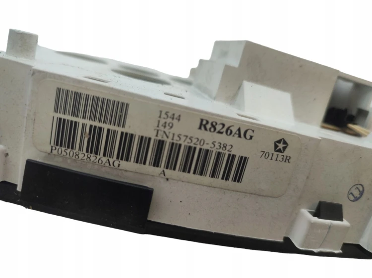 LICZNIK CHRYSLER VOYAGER IV LIFT (2004-2008) 2.8 CRD 150KM P05082826AG
