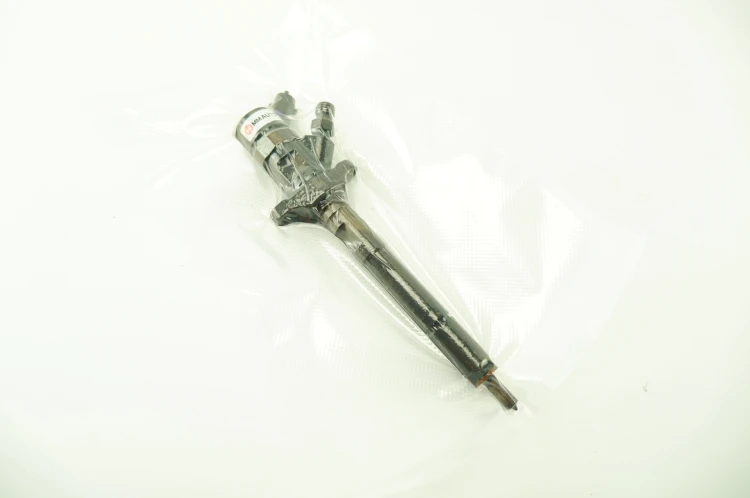 WTRYSKIWACZ CITROEN C4 PICASSO (2006-2013) 1.6 HDI 0445110259