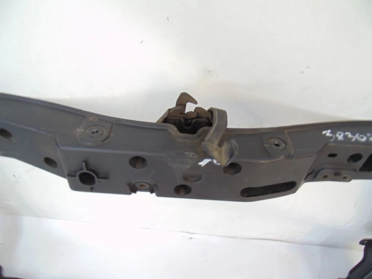 PAS PRZEDNI WZMOCNIENIE CZOŁOWE HYUNDAI I20 I LIFT (2012-2015) 1.2 16V 86KM