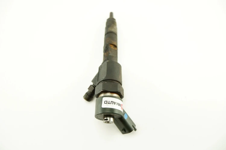 WTRYSKIWACZ RENAULT LAGUNA II LIFT (2005-2007) 1.9 DCI 130KM 8200100272 445