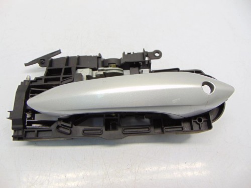 KLAMKA ZEWNĘTRZNA PRAWY PRZÓD BMW F10 (2009-2013) 2.0D N47D20C 184KM