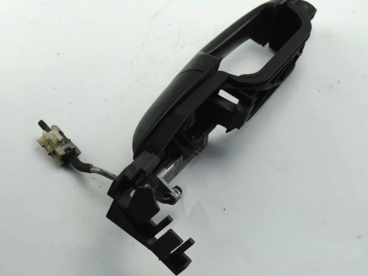 KLAMKA ZEWNĘTRZNA PRAWY TYŁ FORD FOCUS MK1 LIFT (2001 -2004) 1.8 TDCI 100HP