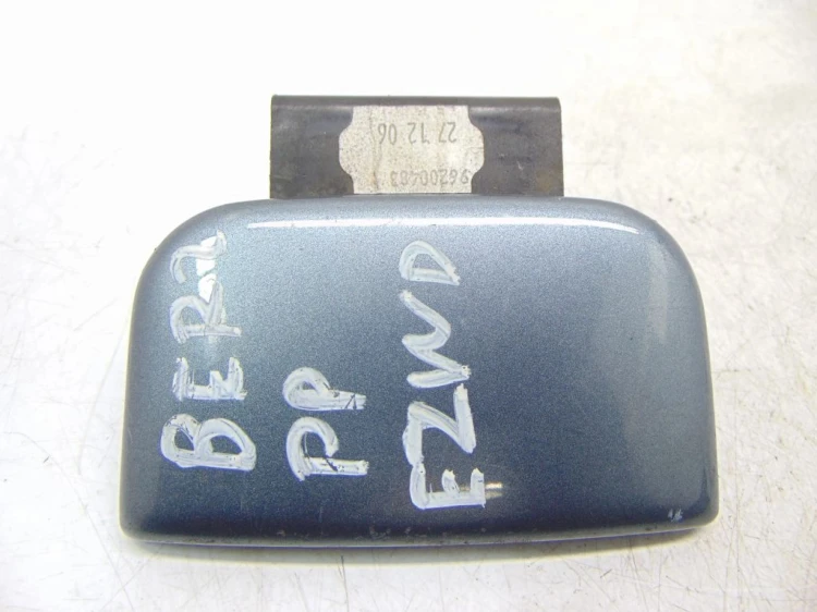 KLAMKA ZEWNĘTRZNA PRAWY PRZÓD CITROEN BERLINGO II (2003-2010) 1.6 HDI