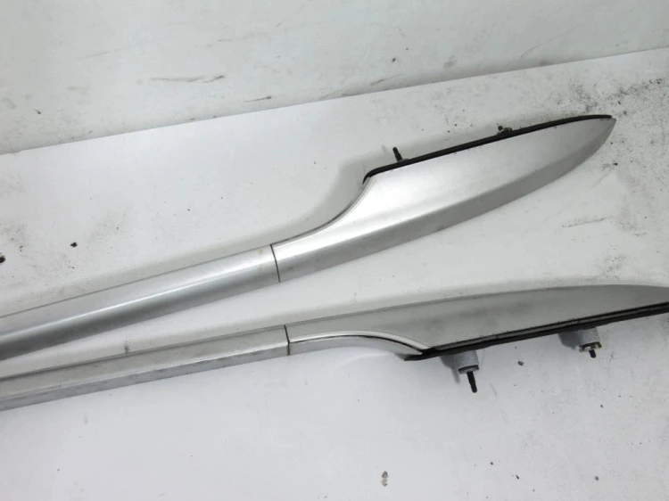 RELINGI DACHOWE RENAULT MEGANE III (2008-2013) 1.6 16V