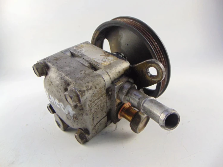 POMPA WSPOMAGANIA NISSAN ALMERA TINO 1.5 16V BRAK