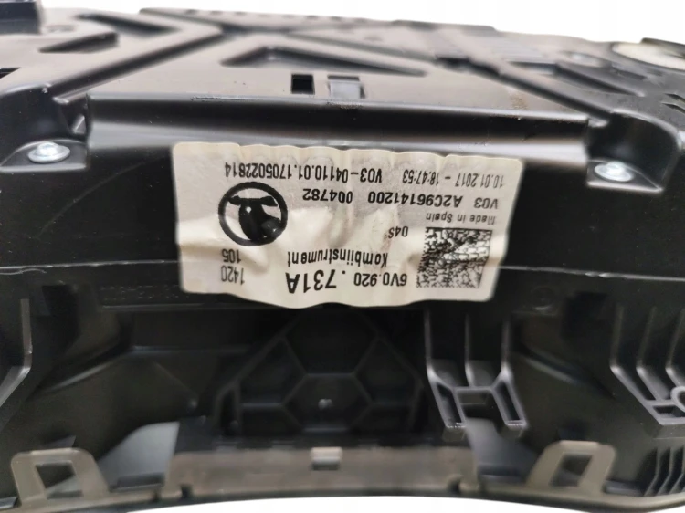 LICZNIK SKODA FABIA III (2014-2018) 1.4 TDI 105KM 6V0920731A