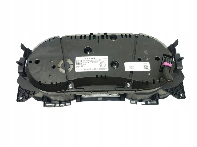 LICZNIK SKODA SUPERB III (2015-2019) 1.6 TDI 120KM 3V0920741A