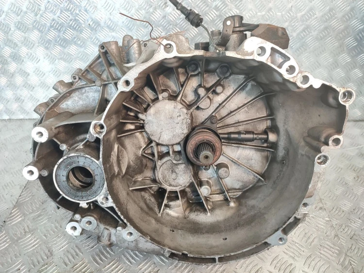 SKRZYNIA BIEGÓW VOLVO V40 II (2012-2016) 2.0 D2 120KM GU1R 7002 BEB
