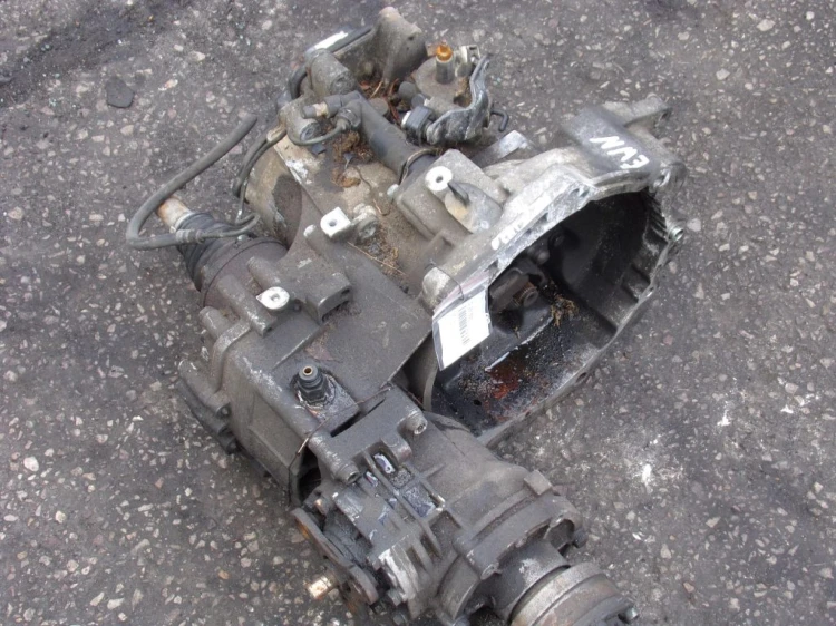 SKRZYNIA BIEGÓW VOLKSWAGEN BORA (1998-2005) 2.0 8V EWN