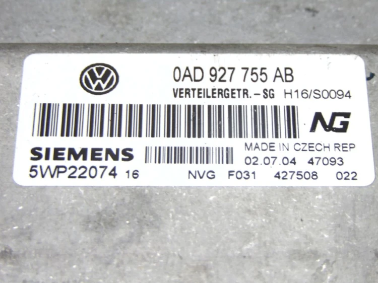 STEROWNIK NAPĘDÓW VOLKSWAGEN TOUAREG 0AD927755AB