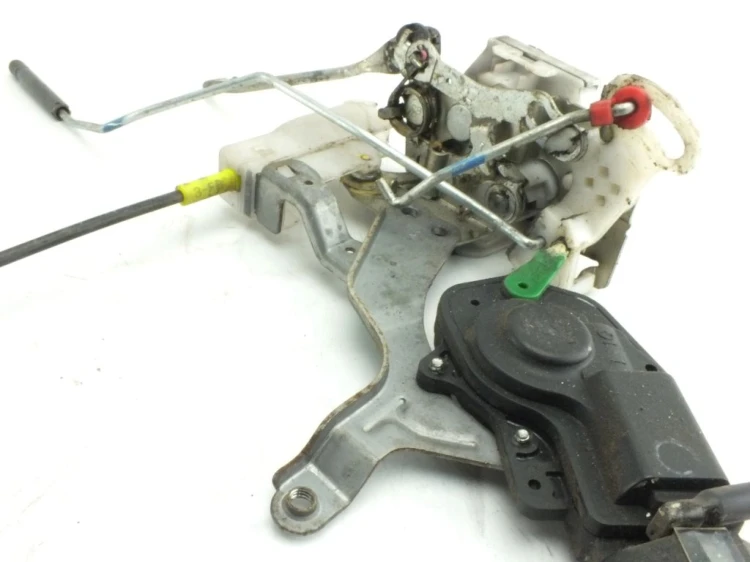 ZAMEK DRZWI LEWY PRZÓD PEUGEOT 107 (2005-2008) 1.0