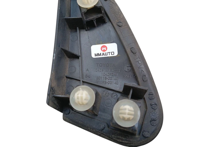 TRÓJKĄT BŁOTNIKA LEWY PRZÓD TOYOTA COROLLA E18 (2013-2016) 1.6 VALVEMATIC 1