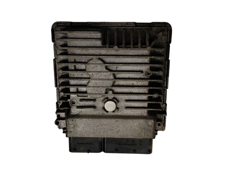 KOMPUTER STEROWNIK SILNIKA SKODA ROOMSTER LIFT (2010-2015) 1.6 TDI 105KM 03