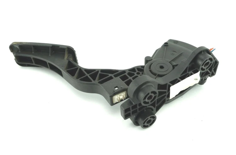 PEDAŁ GAZU POTENCJOMETR KIA CEED I LIFT 32700-2R300