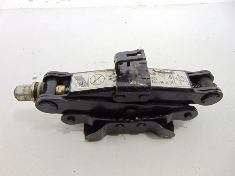 ZESTAW NAPRAWCZY PODNOŚNIK RENAULT VEL SATIS (2002-2009) 2.2 DCI
