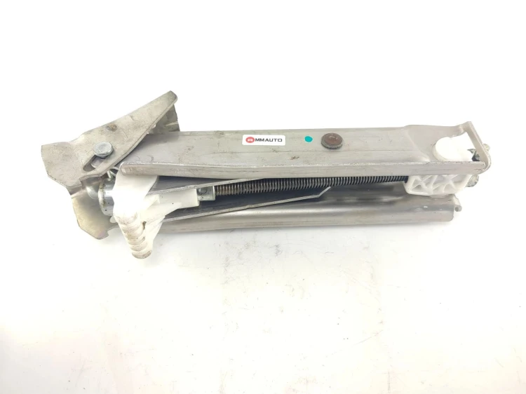 ZESTAW NAPRAWCZY PEUGEOT 207 (2006-2009) 1.4 VTI 95KM 8200242037--C
