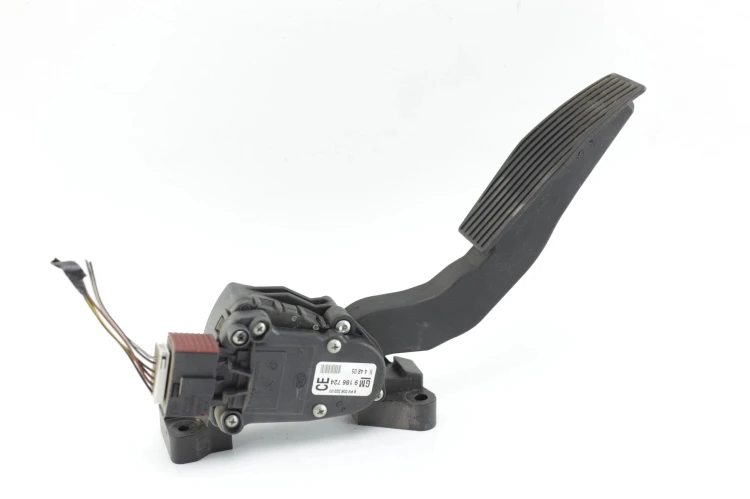 PEDAŁ GAZU POTENCJOMETR OPEL VECTRA C(2002-2008) 1.8 16V 9186724