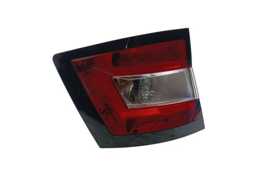 LAMPA LEWY TYŁ SKODA FABIA III (2014-2018) 1.4 TDI 105KM 6V9945095