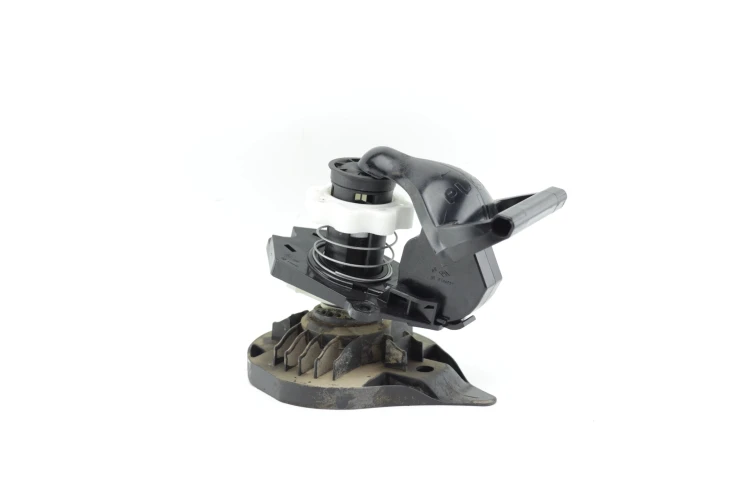 WINDA KOŁA ZAPASOWEGO RENAULT CLIO III LIFT (2009-2012) 1.2 16V 8200601401