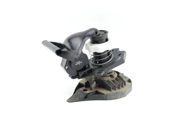WINDA KOŁA ZAPASOWEGO RENAULT CLIO III LIFT (2009-2012) 1.2 16V 8200601401