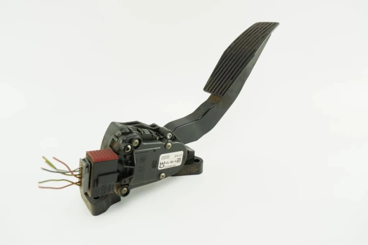 PEDAŁ GAZU POTENCJOMETR OPEL VECTRA C(2002-2008) 1.8 16V 9186724