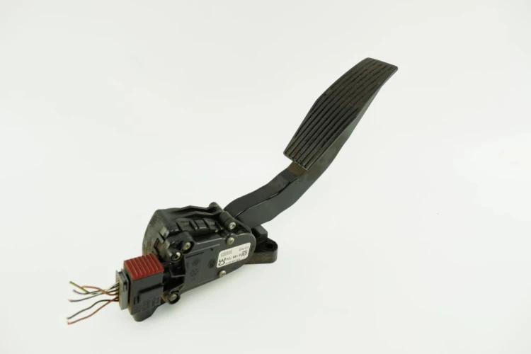 PEDAŁ GAZU POTENCJOMETR OPEL VECTRA C(2002-2008) 1.8 16V 9186724