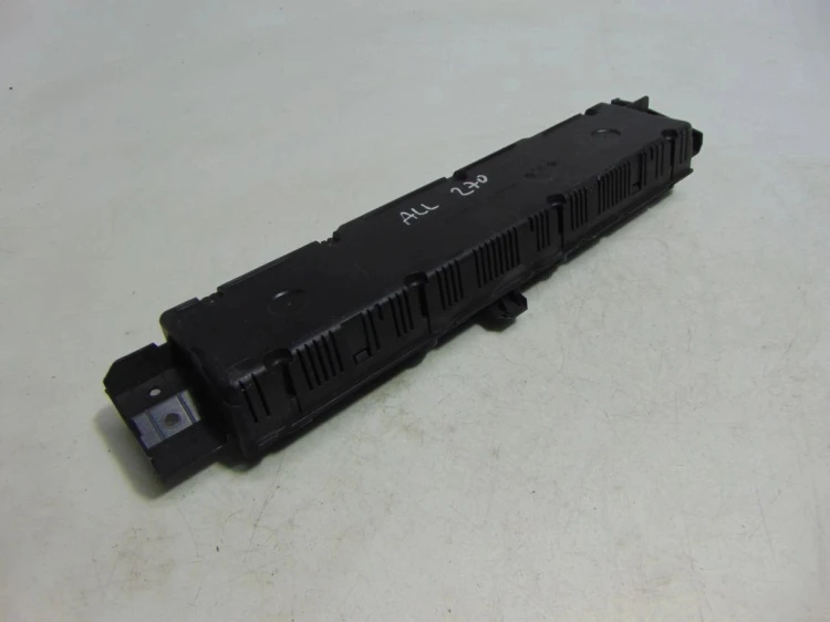 LICZNIK RENAULT ESPACE IV LIFT (2006-2014) 8200787771-A