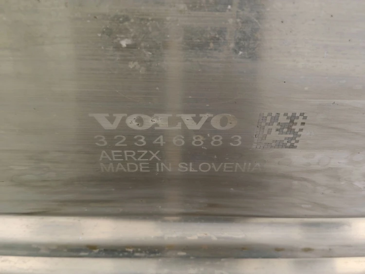BELKA POD CHŁODNICE VOLVO XC40 RECHARGE LIFT (2022-) E400V12 408KM 32346883