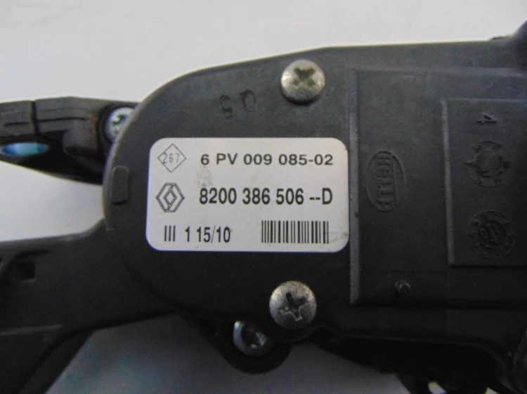PEDAŁ GAZU POTENCJOMETR DACIA LOGAN I 1.6 BENZ 8200386506