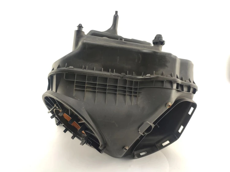 OBUDOWA FILTRA POWIETRZA AUDI A6 C7 (2011-2014) 3.0 TDI 204KM 4G0133838E