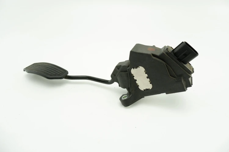 PEDAŁ GAZU POTENCJOMETR TOYOTA AVENSIS III T27 7811005021