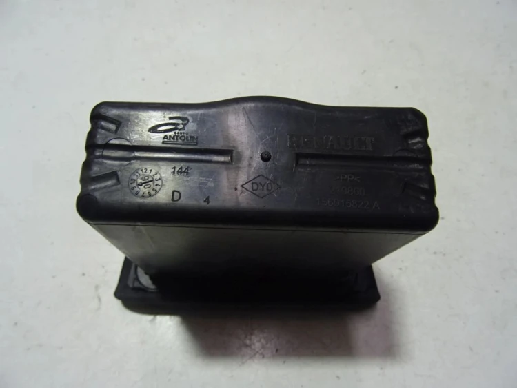 SCHOWEK DRZWI PRAWY RENAULT SCENIC II LIFT (2006-2009)