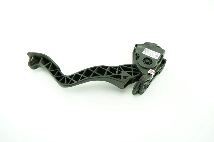 PEDAŁ GAZU POTENCJOMETR PEUGEOT 207 LIFT (2009-2012) 1.4 VTI 95KM 967143368