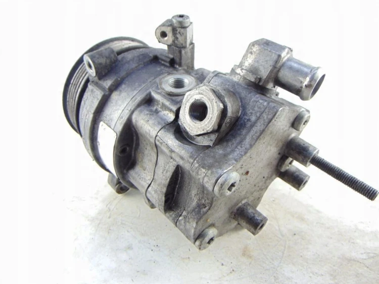 SPRĘŻARKA KLIMATYZACJI BMW E65 (2001-2005) 3.6 V8 N62B36A 272KM 64526901781