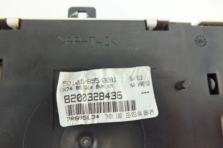 LICZNIK RENAULT LAGUNA II (2001-2005) 8200328436