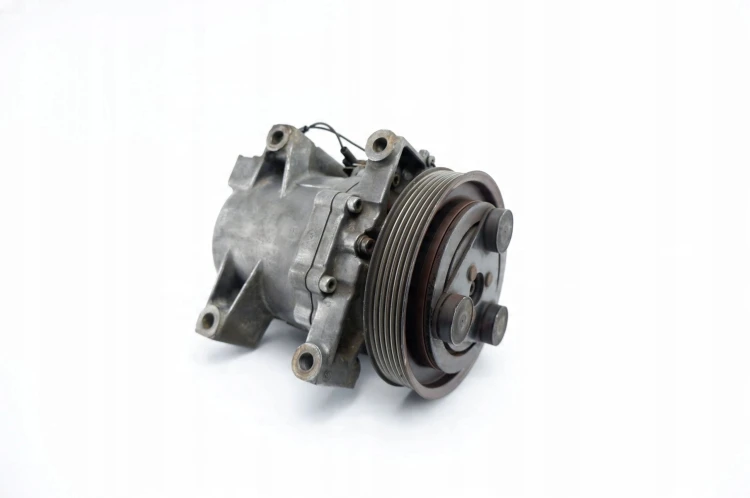 SPRĘŻARKA KLIMATYZACJI NISSAN PRIMERA P11 1.8 92600 2J204